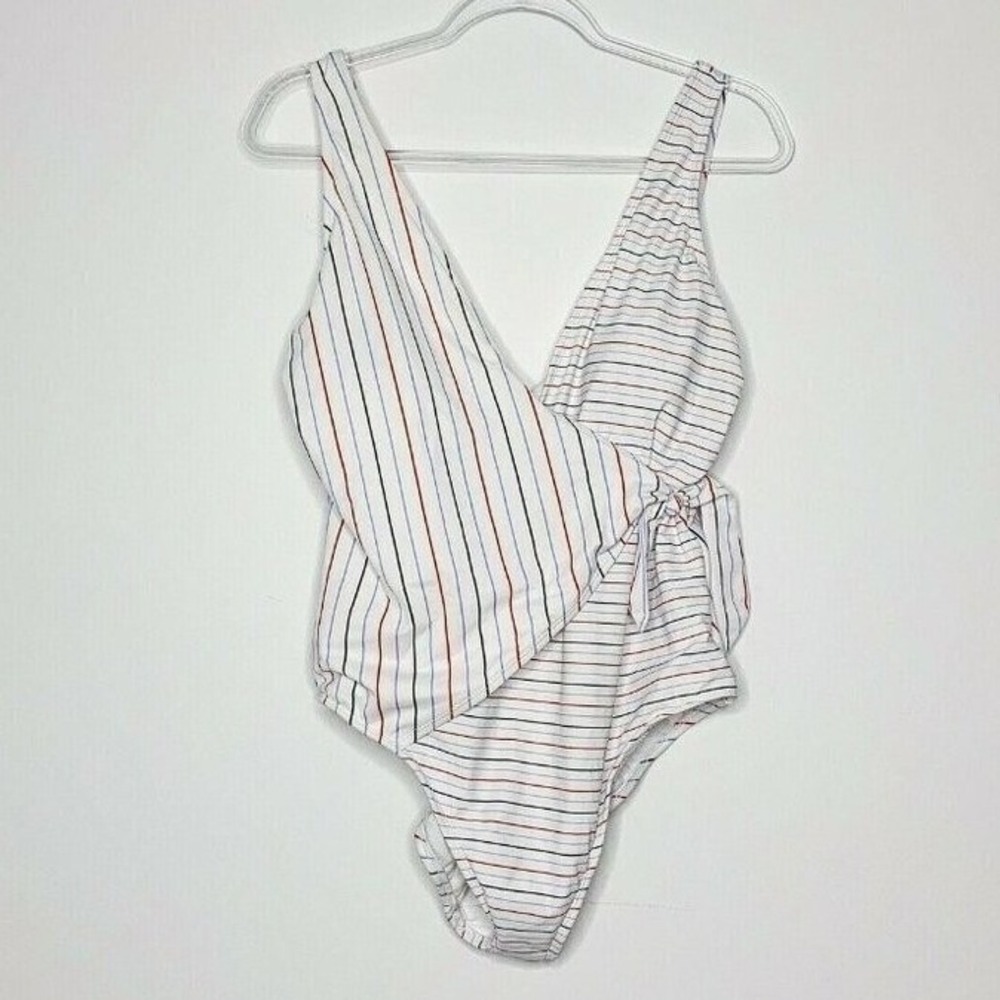 No Boundaries Swim Women 1X Wrap Tie Front One Piece White Red Blue Stripe Plus